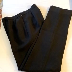 COLLECTIBLES- Petite Sophisticate. Black slim fit pants. Size S.